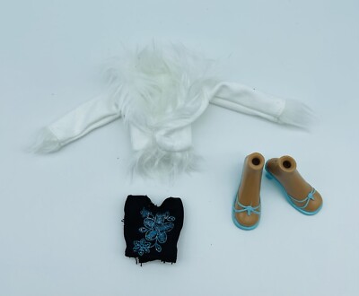 Bratz Doll Formal Funk Nevra 2022 - Top, Jacket & Shoes Bundle