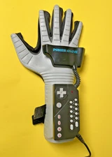 Vintage NES Power Glove Nintendo Gaming Controller Rare 1989