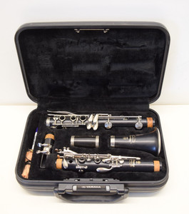Yamaha Advantage Clarinet No. YCL-200AD with Hard Case