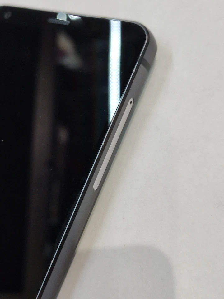 LG G6 32GB Sprint/T-Mobile Desbloqueado - Negro - Buen Estado Foto 3 de 3