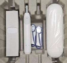Oral-B iO Complete Clean Rechargeable Electric Toothbrush, New White 3 Clean Set