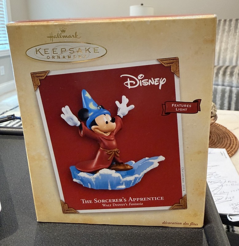 Hallmark 2004 Keepsake Ornament  Disney The Sorcerer's Apprentice