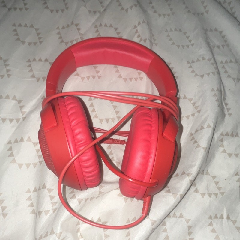 Red Over-Ear Gaming Headphones Headband Wired 3.5mm Jack Double Earpieces