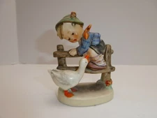 Goebel Hummel Figurine Barnyard Hero  195 2/0 Germany