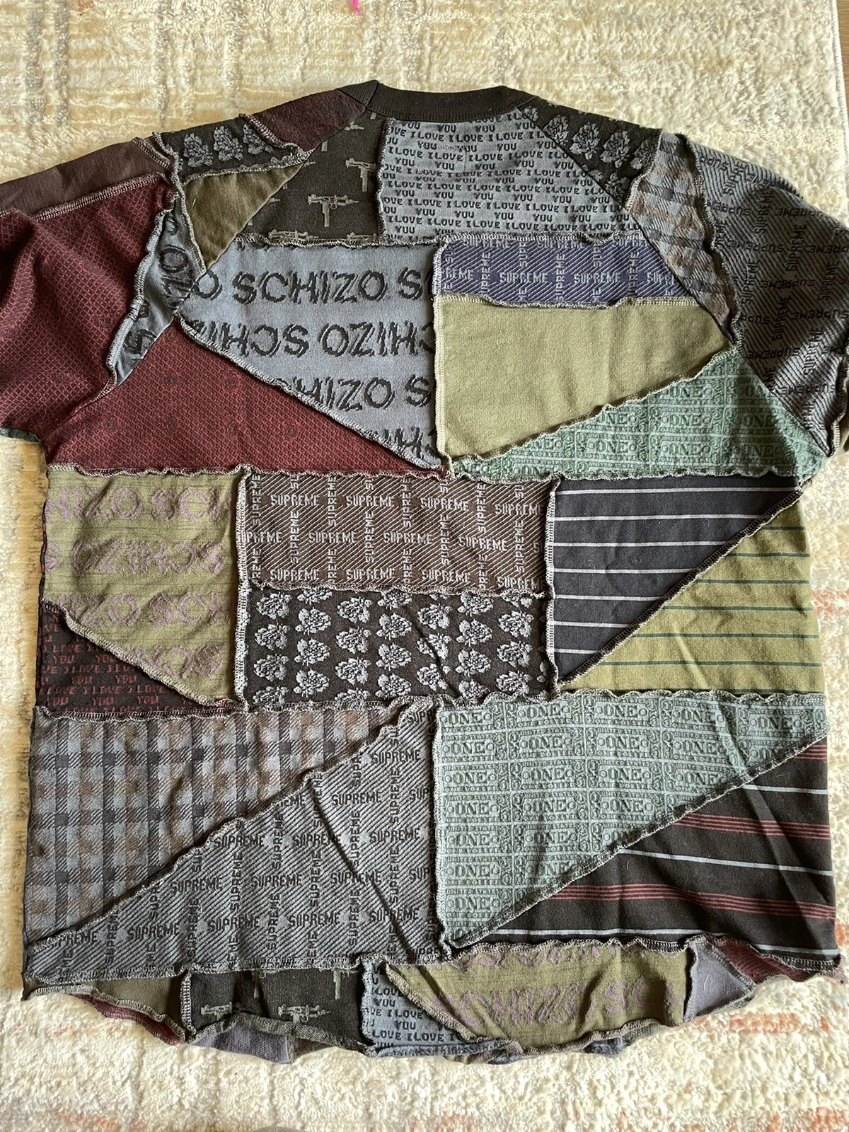 Maglione camicia Supreme Schizo Jacquard patchwork L S scatola logo maglietta SS23 in mano