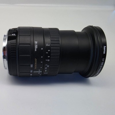 Sigma AF Aspherical 28-200mm F3.8-5.6 UC Objektiv für Canon EF inkl. OVP