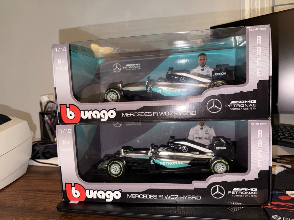 ¡NUEVO PRECINTADO!! MERCEDES F1 W07 híbrido, Lewis Hamilton, escala 1/18 Foto 2 de 4