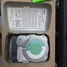Cyclemaster Program Time Switch Model 7595 - 20Amp 115VAC Aemco Div Midtex Inc. 