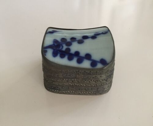 Vintage Chinese porcelain shard small size jewelry / trinket box