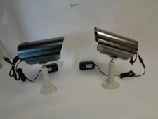 PAIR OF GADSPOT 420TVL 232 INFRARED DAY AND NIGHT CAMERAS NEW R6 TOTE B