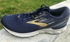 brooks adrenaline gts 19 size 12