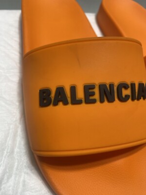 Balenciaga SZ 40E/7US Pool Slide Smooth Rubber Logo in Orange/Black Balenciaga Rubber Logo Mens Pool Slide Sandals 40 Taupe  main image 3