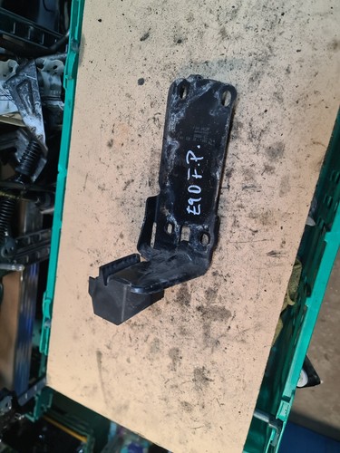 BMW 3er E90 2.0 Diesel NS Kühlerhalter Halterung Halterung 51647117811