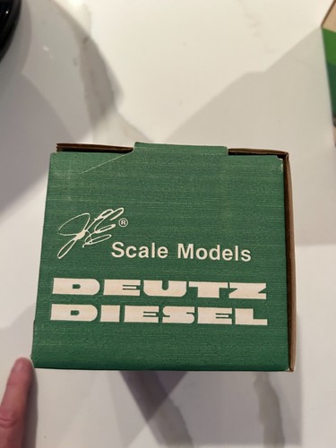 Deutz Diesel 1/16 Die-Cast Ertl - Picture 4 of 6