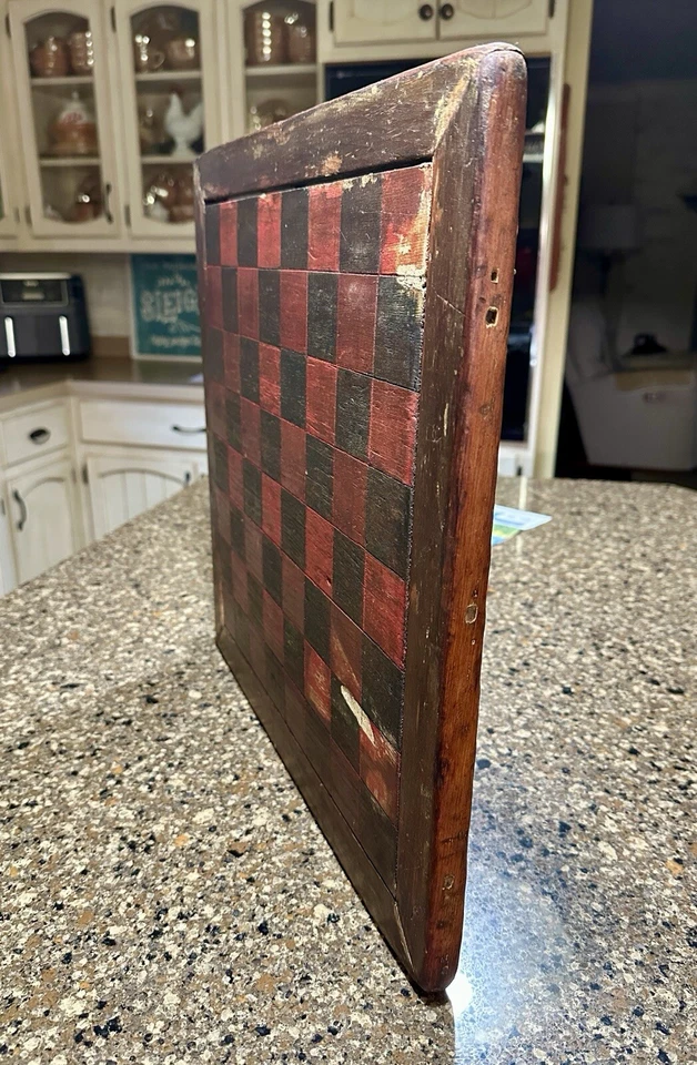 TABLERO DE CUADROS ANTIGUO, PRIMITIVO HECHO A MANO Foto 3 de 4