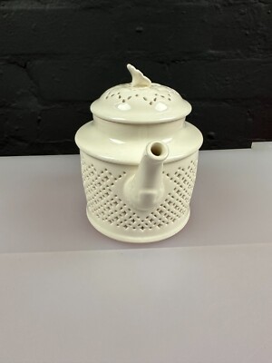 アンティークポット　Hartley Greens Leeds pottery Hartley Greens & Co Leeds Pottery Creamware Round Teapot