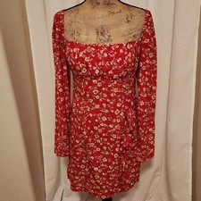 Pretty Little Thing Women's 12 Red Floral Long Sleeve Slit Mini Dress