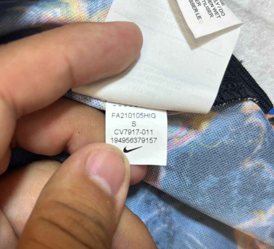 Nike 21/22 Tanganga Tottenham Away Soccer Jersey Men's Small Nike 21/22 Tanganga Tottenham Away Soccer Jersey Men's Small