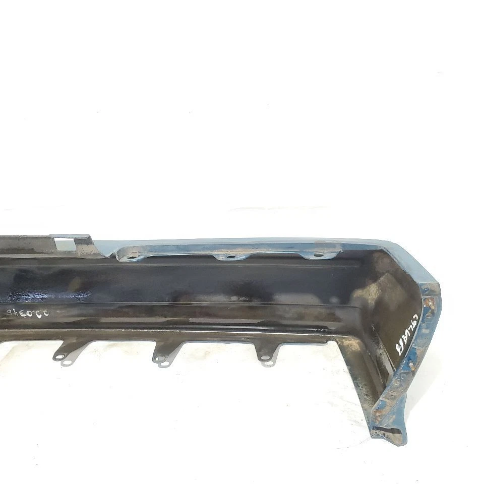 Parachoques trasero pintura astilla arañazos OEM 1991 1992 Chevrolet Camaro Foto 3 de 4