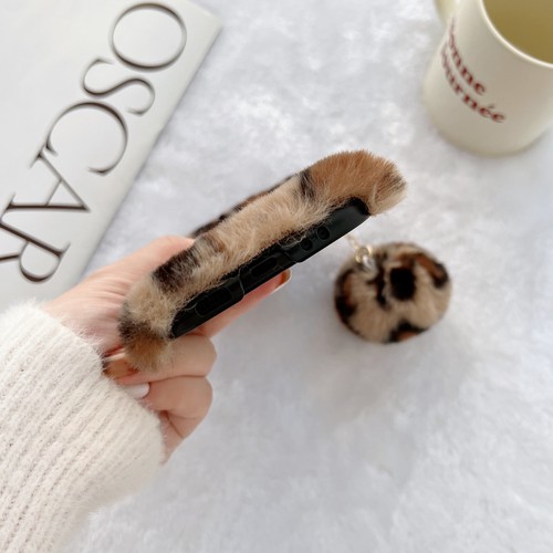 For Samsung Galaxy Z Flip3/Flip4 Stylish Plush Leopard Phone Case+Ball Pendant - Photo 2 sur 19
