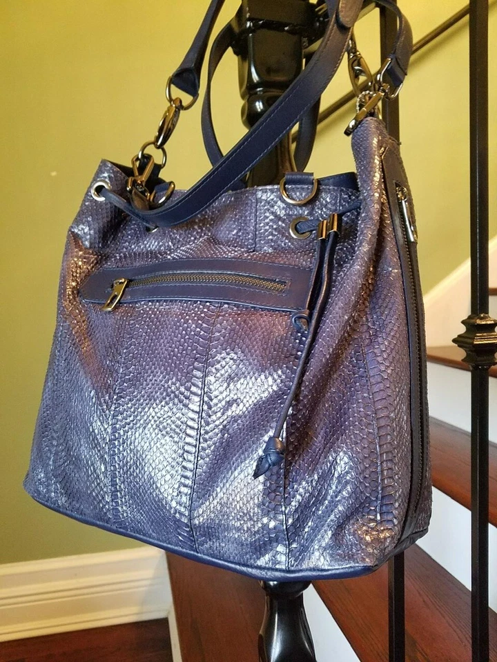 Bolso Bandolera Donald Pliner Serpiente Repujado Cubo Cordón Púrpura  Foto 2 de 4