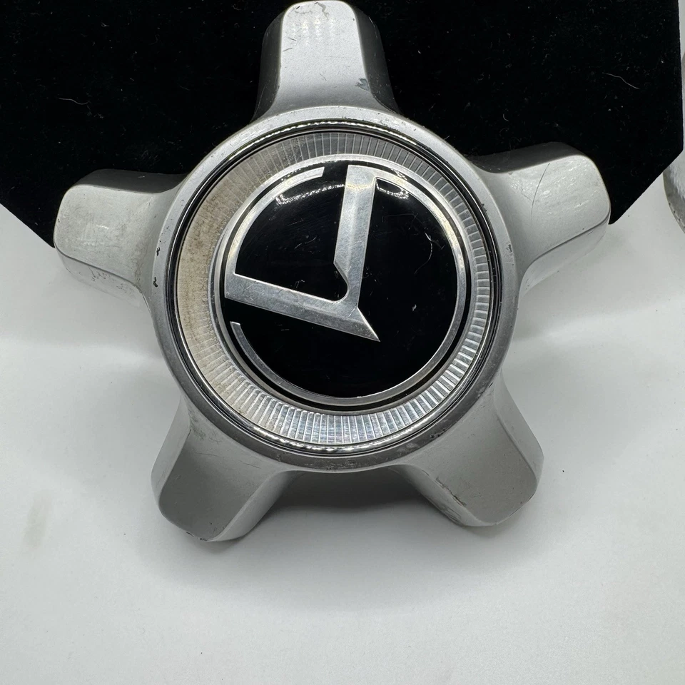 KIA Cadenza OEM 19" Wheel Center Cap Silver 52960-3T000 2013 2014 2015 2016 - Imagem 2 de 4