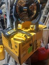 DEWALT DCE512B 20V Max Fan With 2ah Battery And Charger