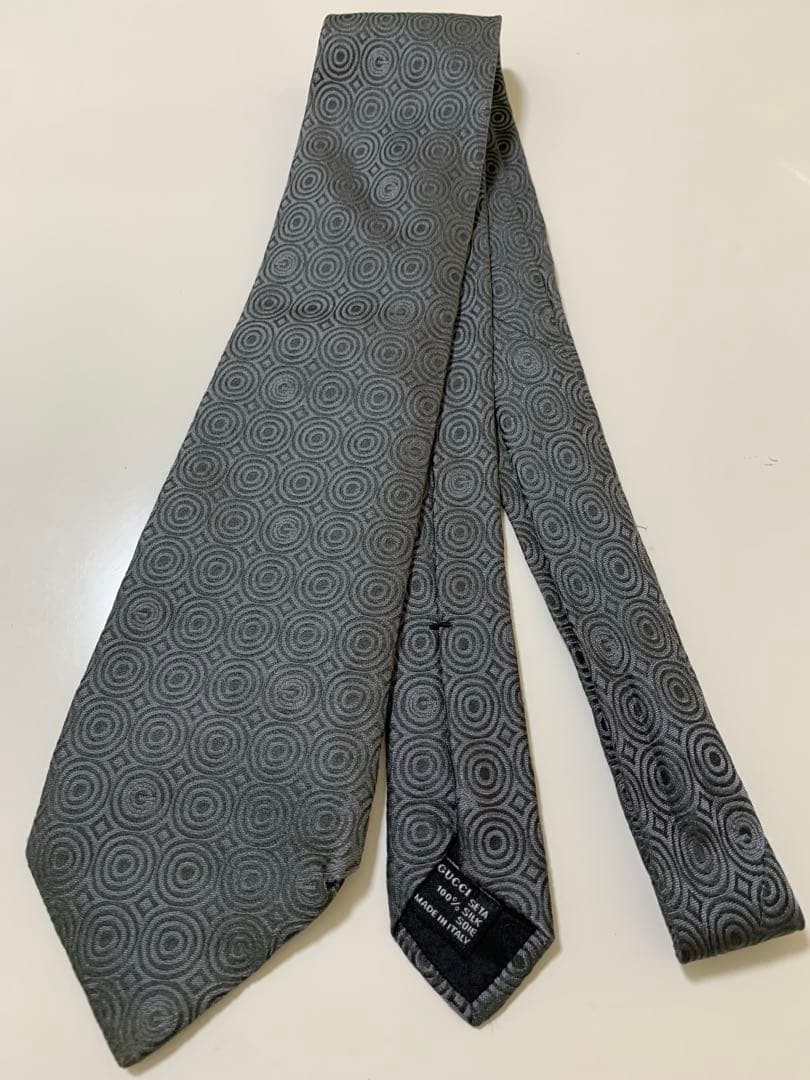 GUCCI Gray Circular Pattern Tie - image 9