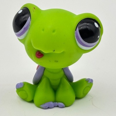 Littlest Pet Shop Green Purple Turtle #133 Animal Figure 2010 LPS