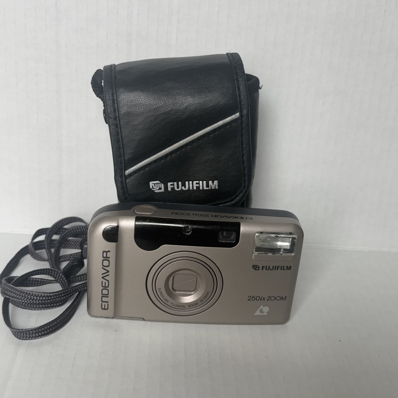 FUJIFILM Endeavor 250ix 25-55mm Zoom Film Camera with Case Untested