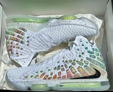 Size 11.5  Men s Nike LeBron 17