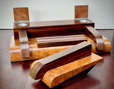 ART DECO SCHREIBTISCH SET NUSSBAUM DOPPEL TINTENFASS, STIFTAUFLAGEN & LÖSCHER