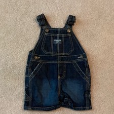 OSHKOSH DENIM SHORTALLS, 9 MONTH, VESTBAK, ADJUSTABLE STRAPS, SNAP CROTCH