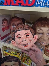 mad-magazine-1960-collegeville-costumes-alfred-e-neuman-mask