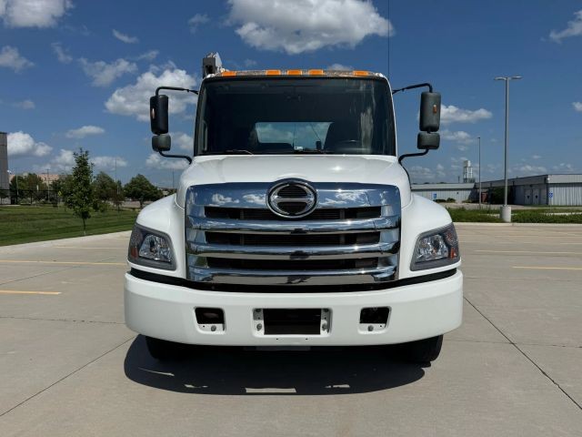 2018 Hino 258ALP thumbnail 3