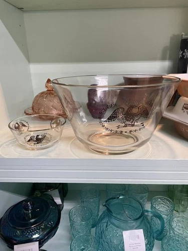Federal Glass Vintage Federal Eagle Bowl Set