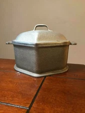 VINTAGE GUARDIAN SERVICE WARE COOKWARE WITH LID 11"L X 7"W X 7.5"TALL
