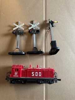 MISC SIGNALS 154 153 3 AND LOCO 8010 11 FOR PARTS