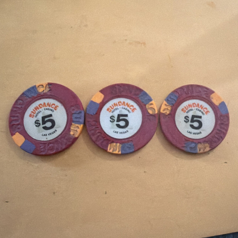 Sundance Hotel Casino Las Vegas $5 Denomination Casino Chip permanently closed