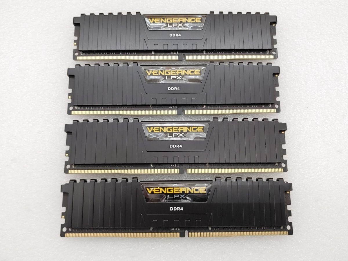 Corsair VENGEANCE LPX 32GB (4x8GB) 3000MHz DDR4 UDIMM w/ XMP 