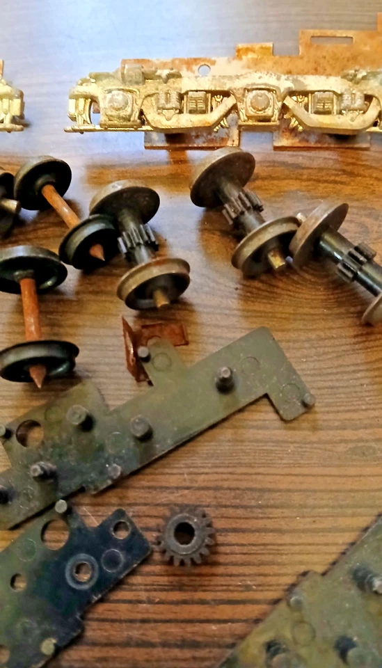 老式火车爱好车轮/零件 27 件用于修复/维修工作 — 第 2/4 张图片