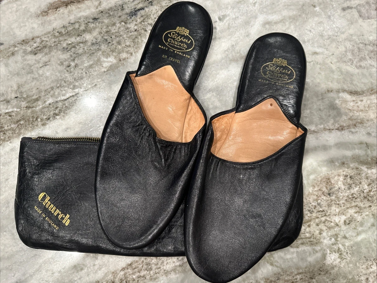 Par De Nuevas Zapatillas De Deporte De Cuero Negras Del Alto-top Foto