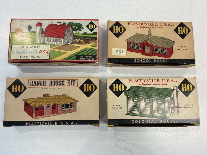 4 boxed HO scale Vintage Bachmann Bros Plasticville USA Patented 1952 Lot 1 Of 2
