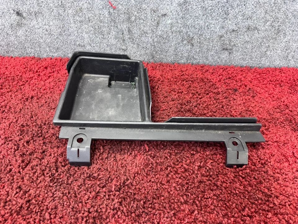 Bandeja de almacenamiento lateral trasero izquierdo BMW 1999-2006 E46 OEM 121K Foto 3 de 4