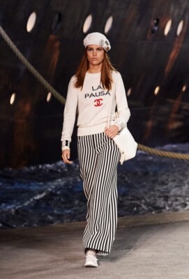 CHANEL - シャネル CHANEL 2019クルーズ LA PAUSA ボーダーTシャツ ScreenShot2024-11-07at12.13.
