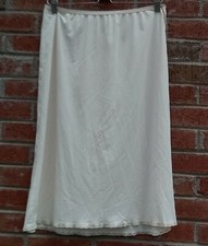 Vtg Shadowline Off White Half Slip 100 Nylon Lace Trim Size EX LG Tall USA     