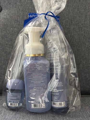 Bath & Body Works Disney X Gift Mist, Hand Gel & Soap - Picture 5 of 13