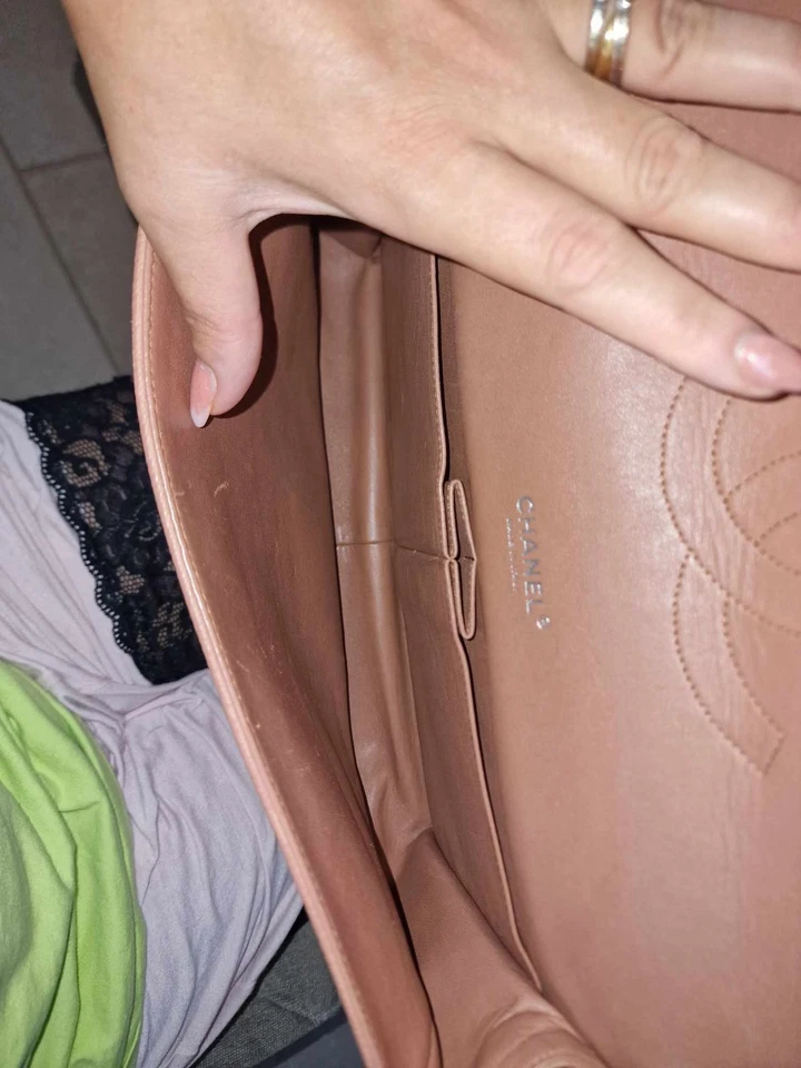 Chanel 2.55, foto 3 di 5