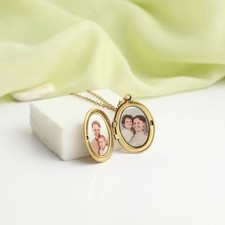 Engraved Oval Photo Locket Necklace Custom Name Jewelry Gift for Couple