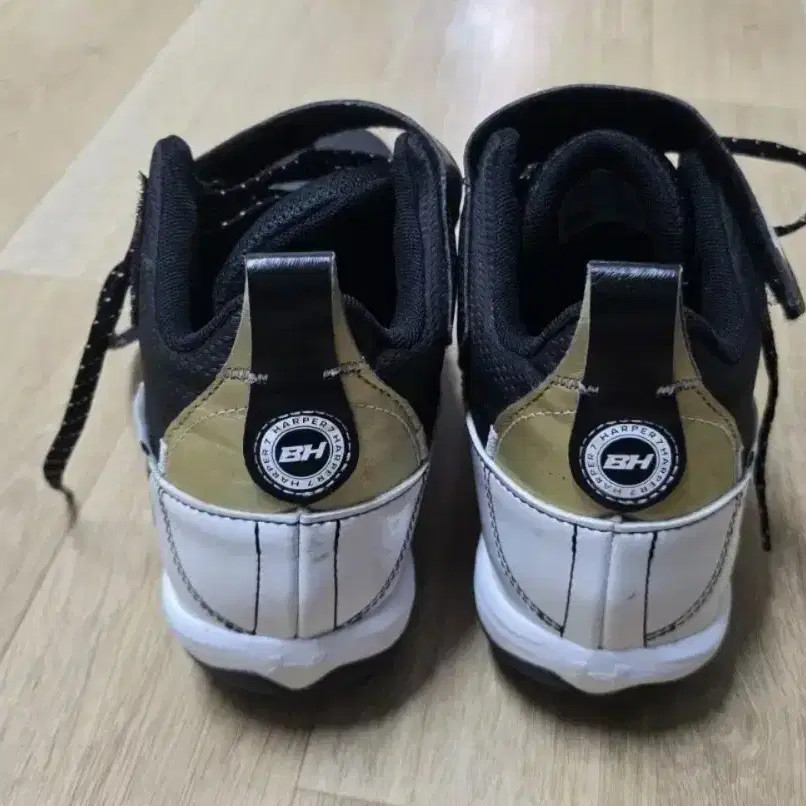 Under Armour Baseball Cleats 265